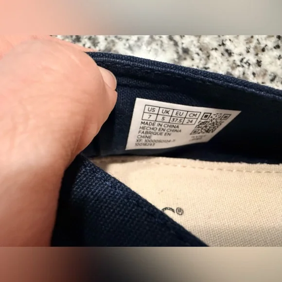 TOMS Men's Slip-On Loafers in Navy Blue - Picture 7 of 7